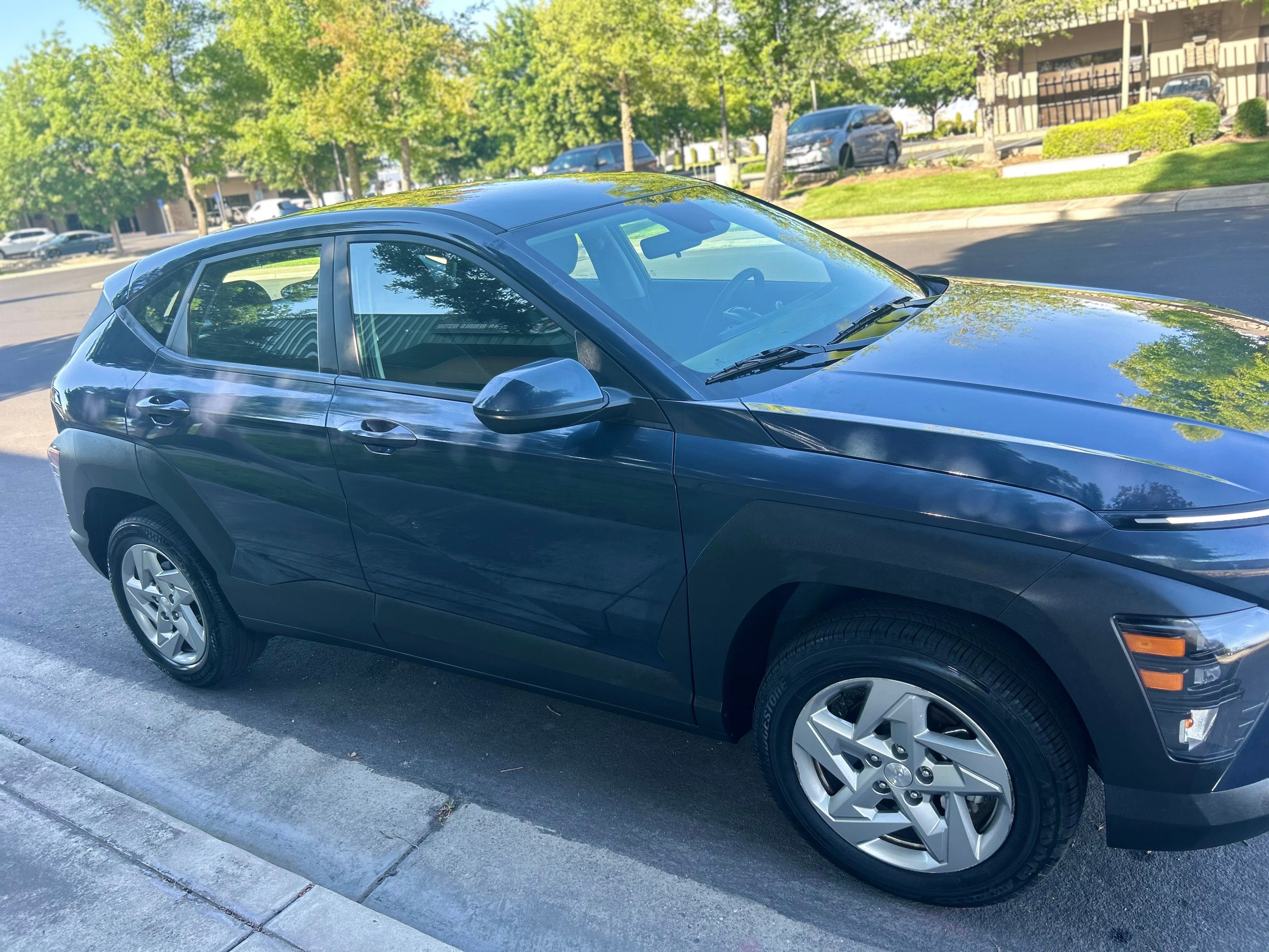 Vehicle image 2 of 25