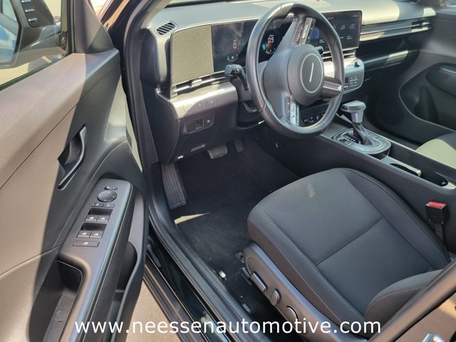 2024 Hyundai Kona SEL Image 29 of 34