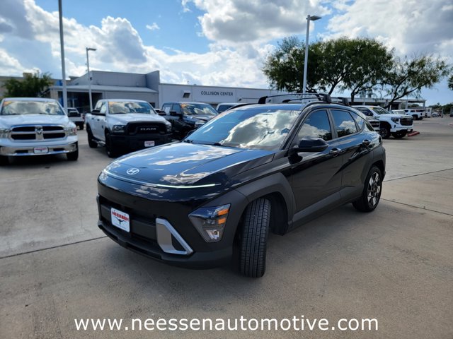 2024 Hyundai Kona SEL Image 1 of 34