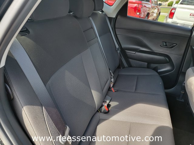 2024 Hyundai Kona SEL Image 12 of 34