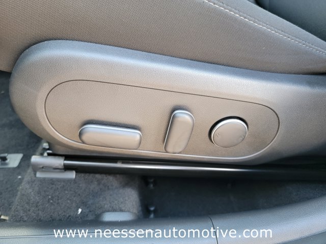 2024 Hyundai Kona SEL Image 22 of 34