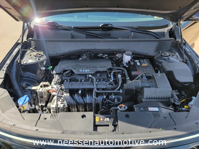 2024 Hyundai Kona SEL Image 8 of 34