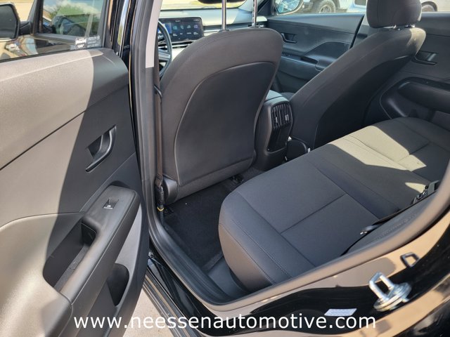 2024 Hyundai Kona SEL Image 15 of 34