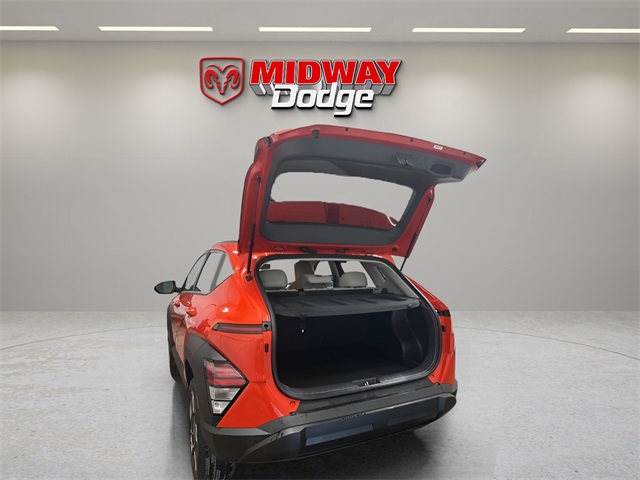 Vehicle image 7 of 24