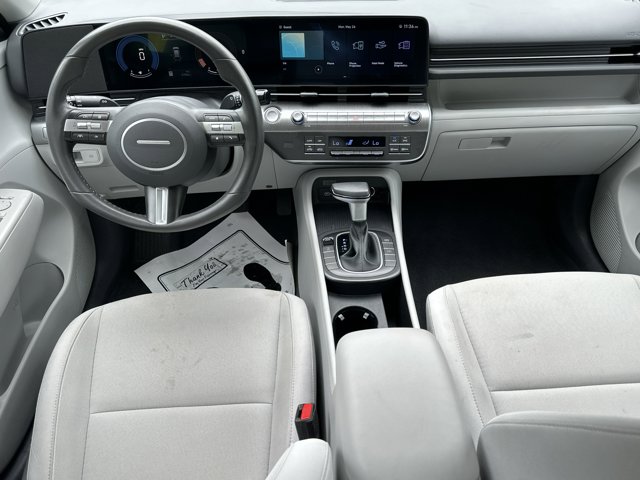 Vehicle image 22 of 31