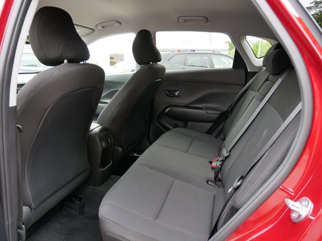 Vehicle image 33 of 36