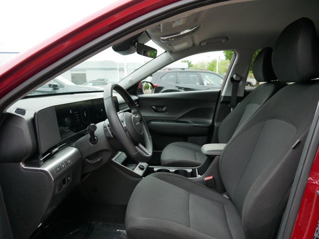 Vehicle image 32 of 36