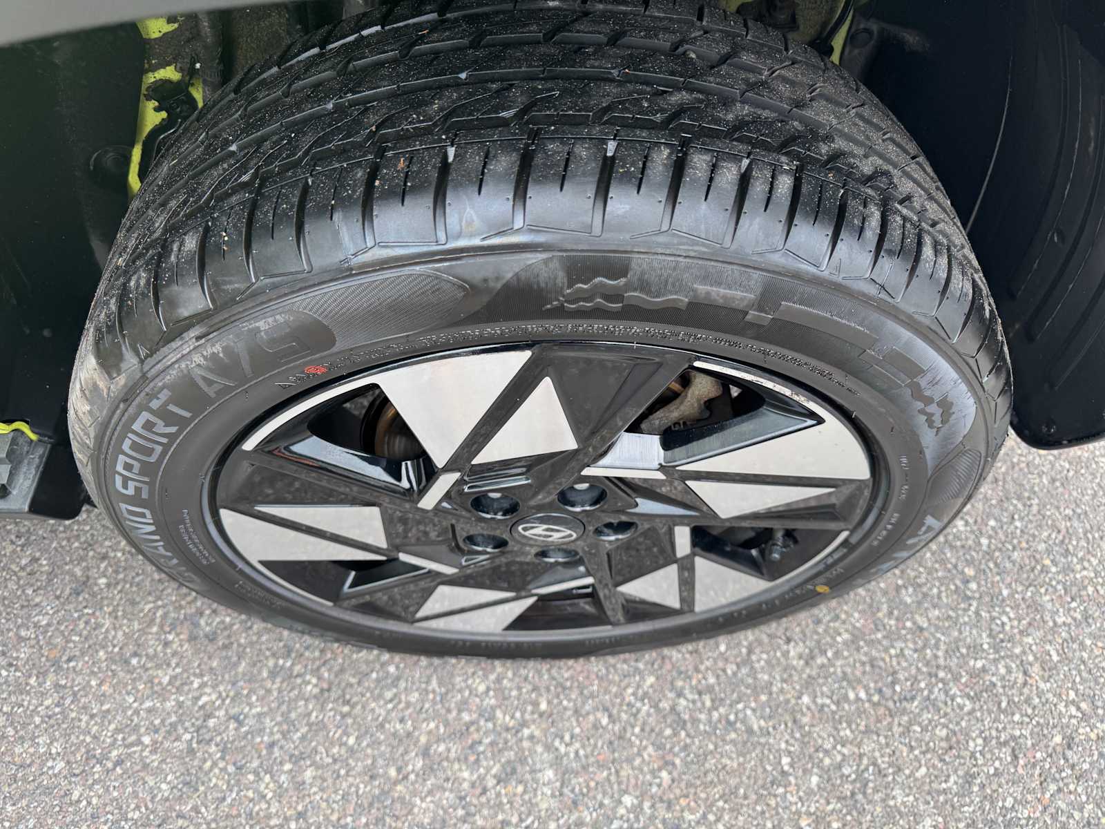 2024 Hyundai Kona SEL Image 8 of 29