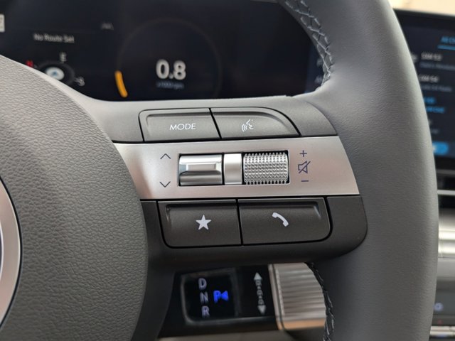 Vehicle image 20 of 28