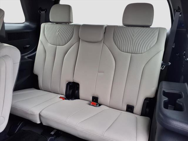 Vehicle image 14 of 29