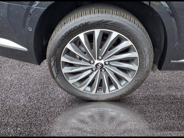 Vehicle image 9 of 29