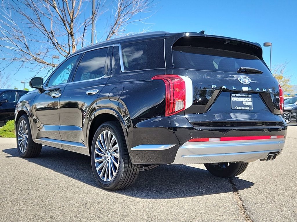 Vehicle image 4 of 29