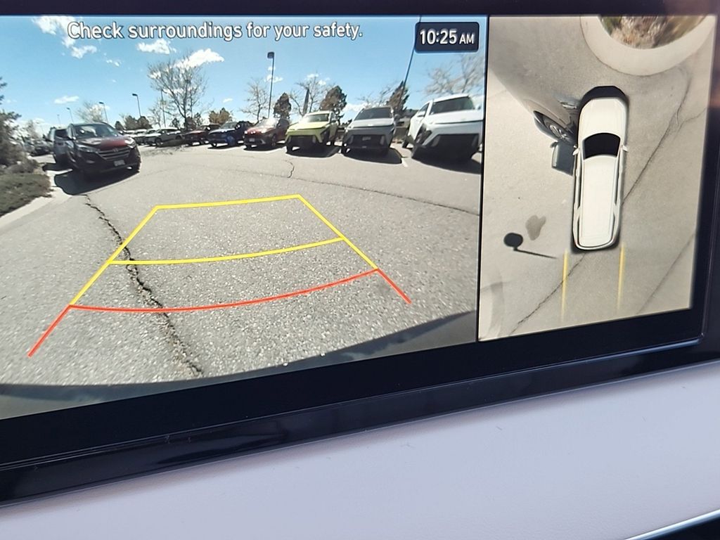 Vehicle image 14 of 29