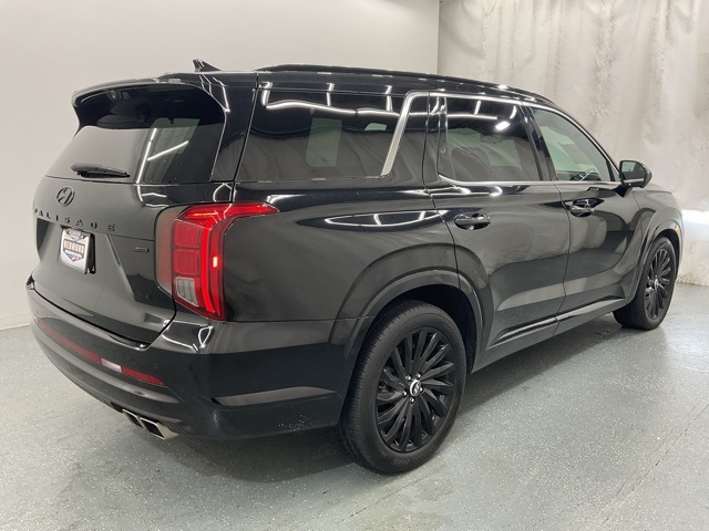 Vehicle image 6 of 28