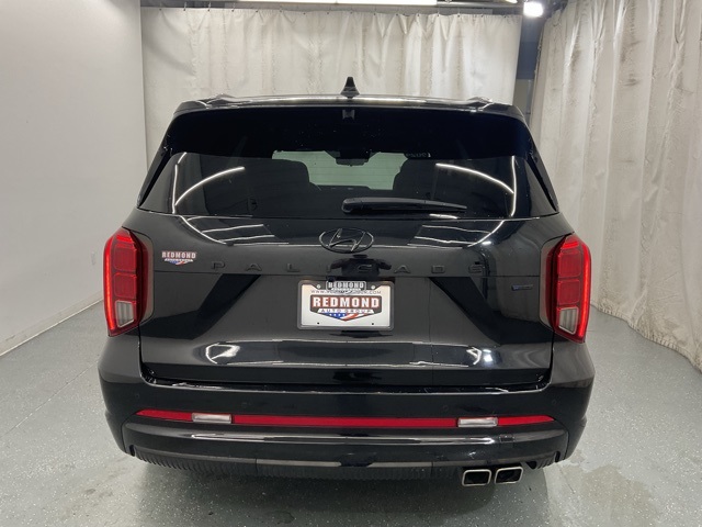 Vehicle image 8 of 28