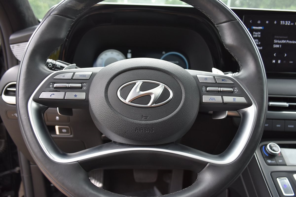 2024 Hyundai Palisade Calligraphy Night Edition Image 24 of 40