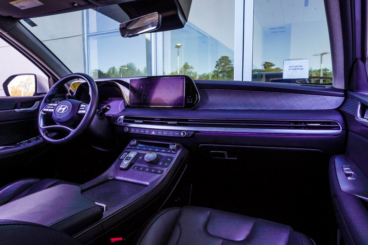 2024 Hyundai Palisade Limited Image 13 of 29