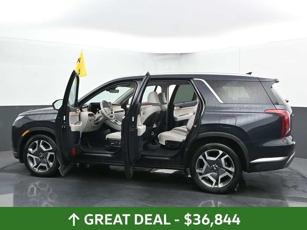 Vehicle image 39 of 72