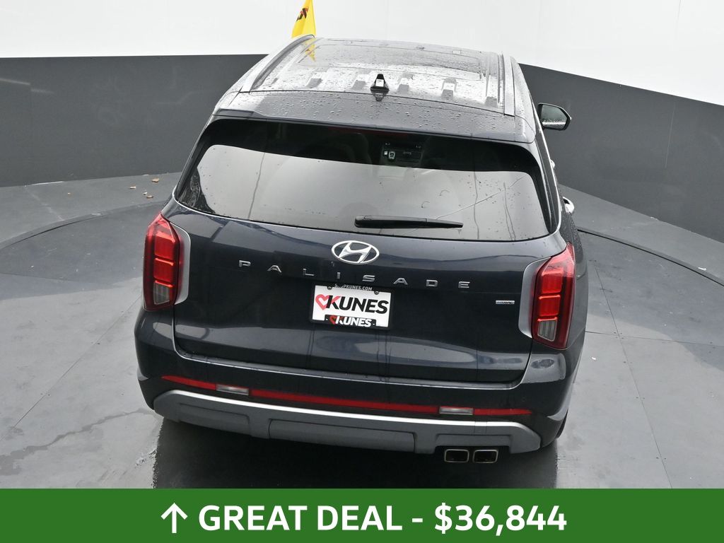 Vehicle image 30 of 72
