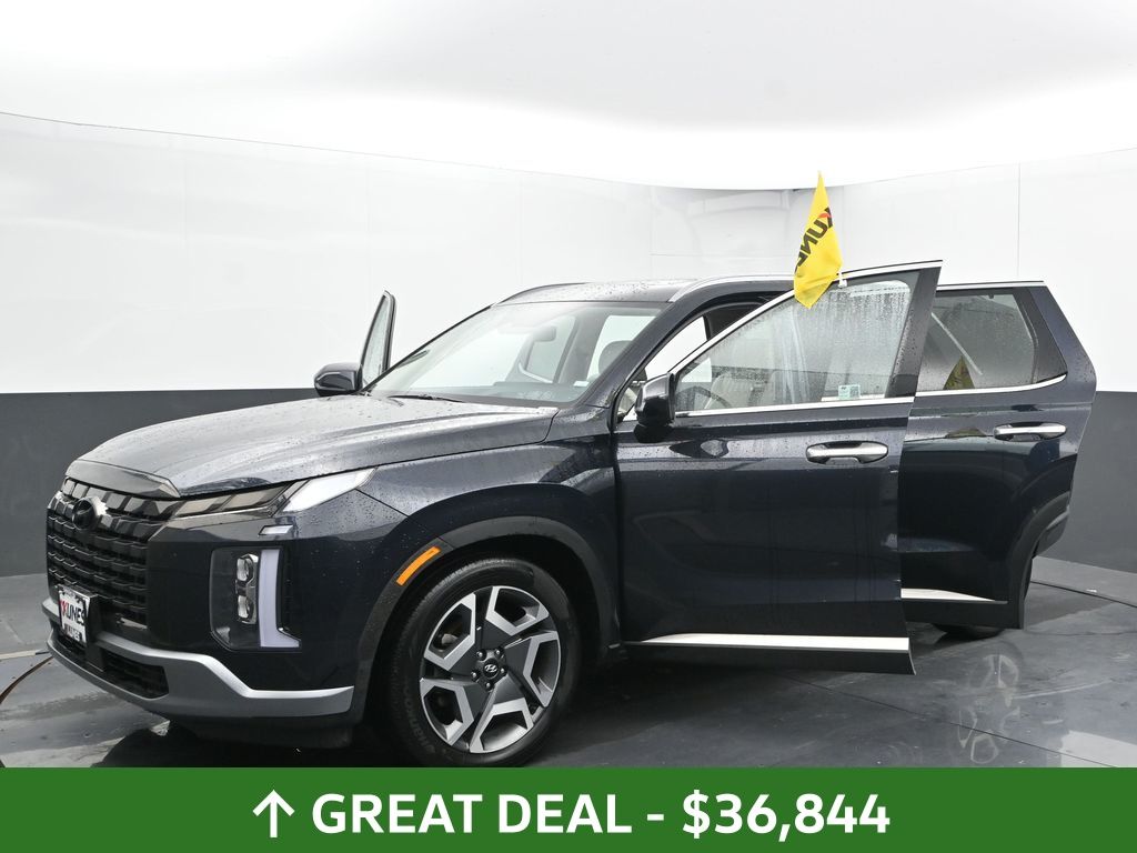 Vehicle image 4 of 72