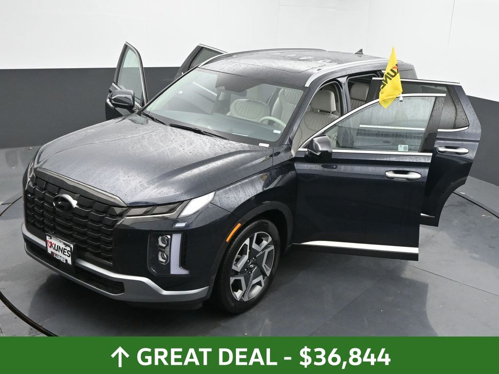 Vehicle image 5 of 72
