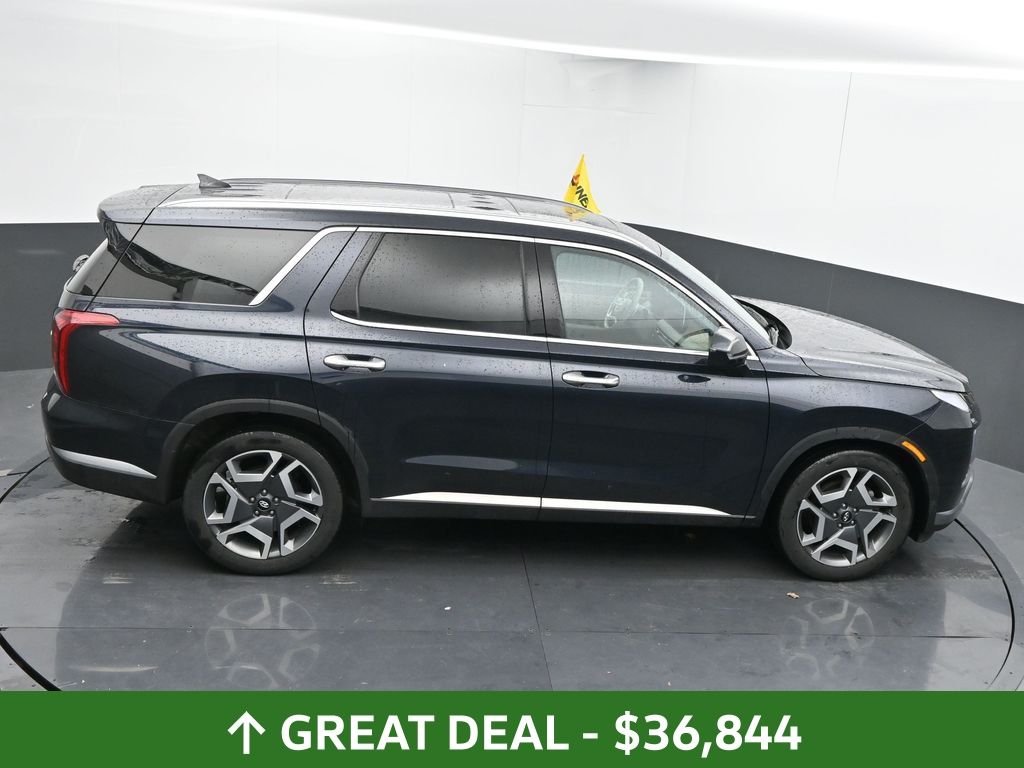 Vehicle image 18 of 72