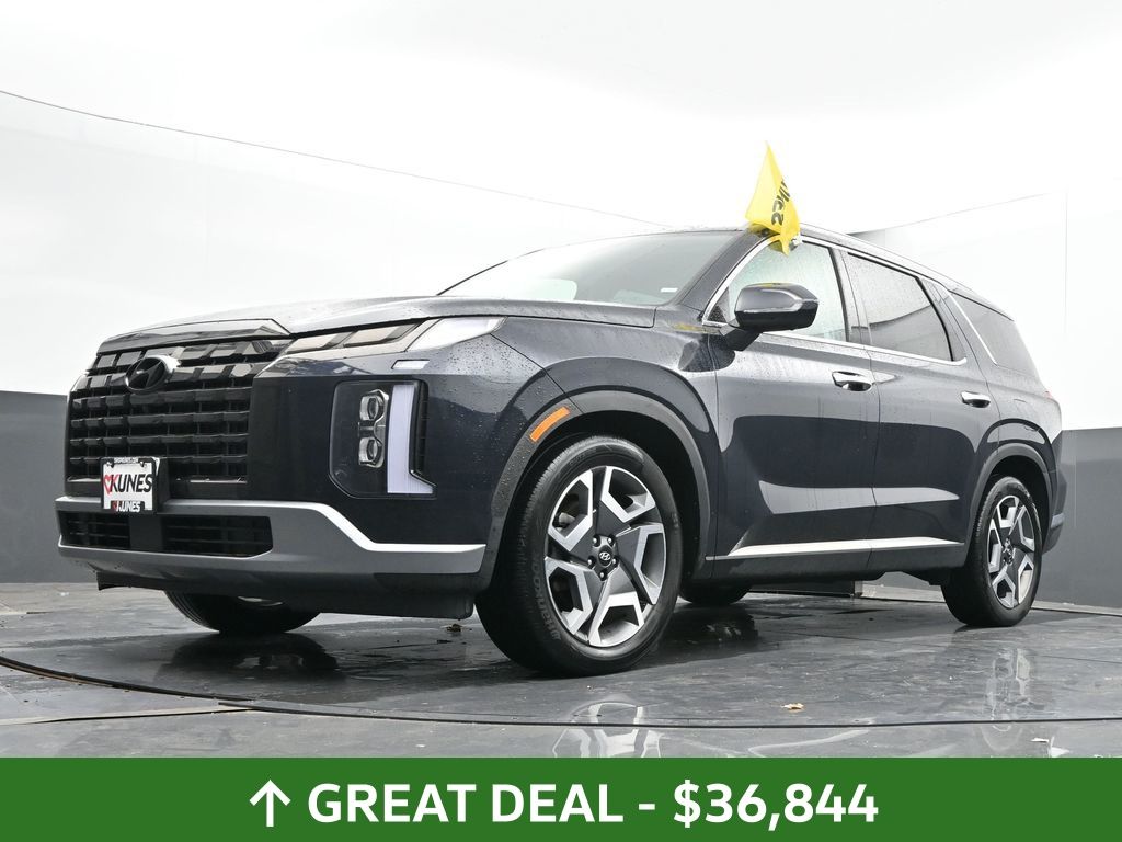 Vehicle image 32 of 72
