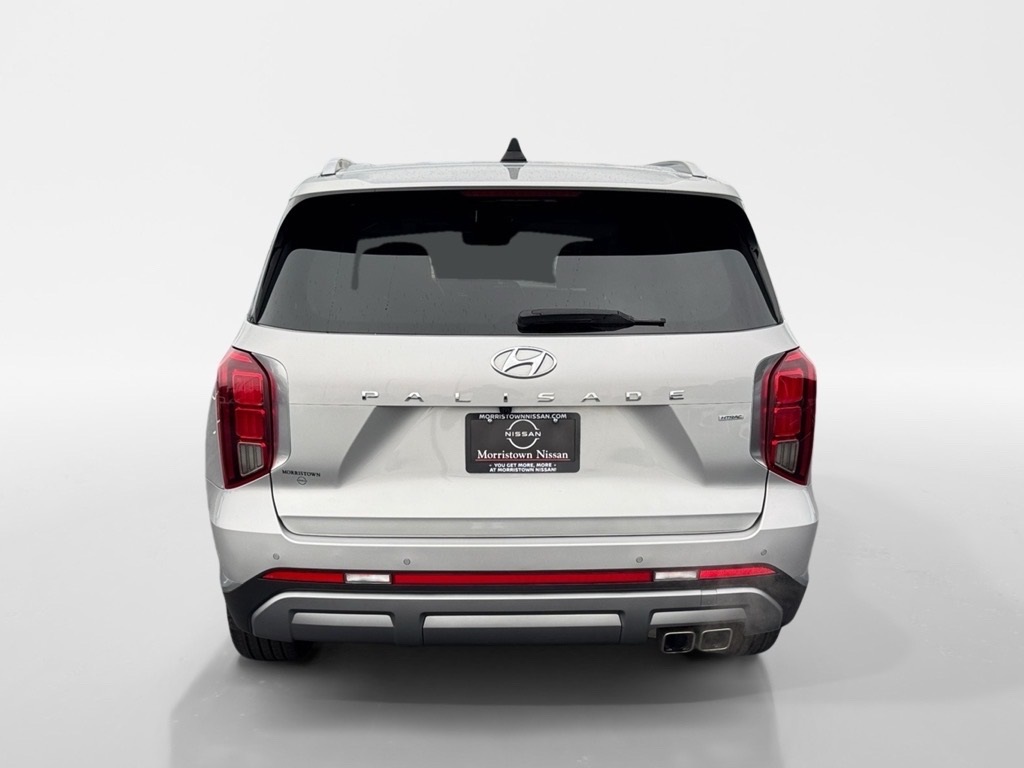 Vehicle image 6 of 26