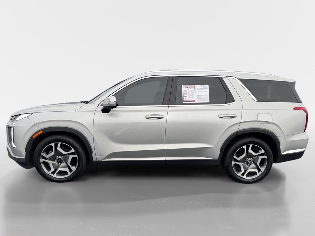 Vehicle image 8 of 26
