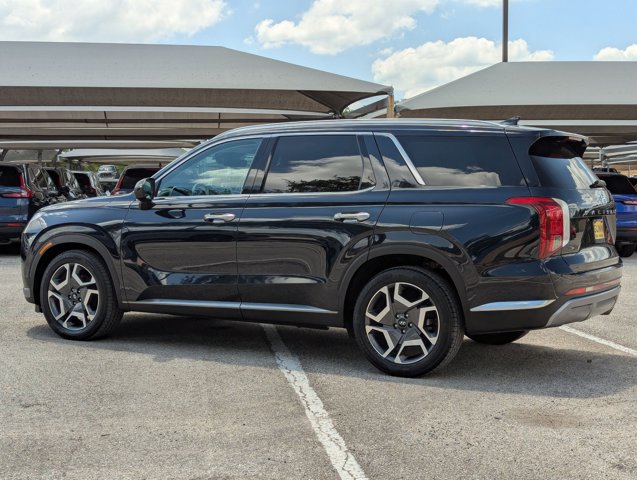 Vehicle image 7 of 31
