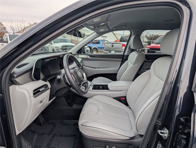 2024 Hyundai Palisade SEL Image 16 of 31