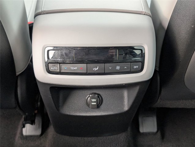 2024 Hyundai Palisade SEL Image 17 of 31