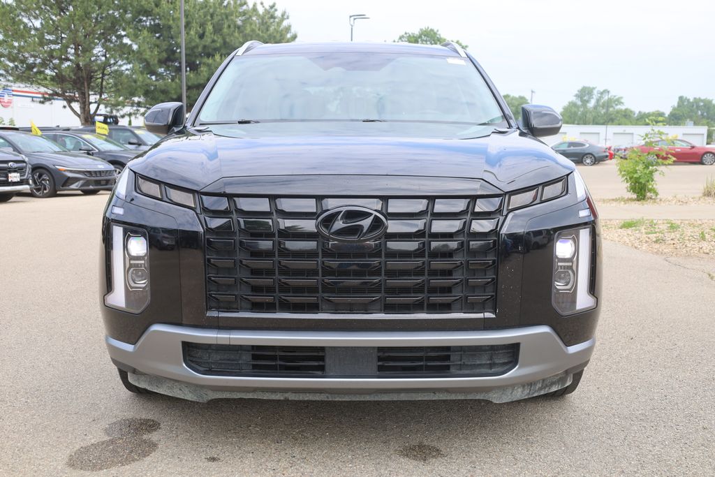 Vehicle image 2 of 59
