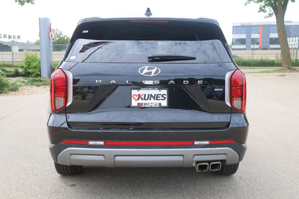 Vehicle image 7 of 59