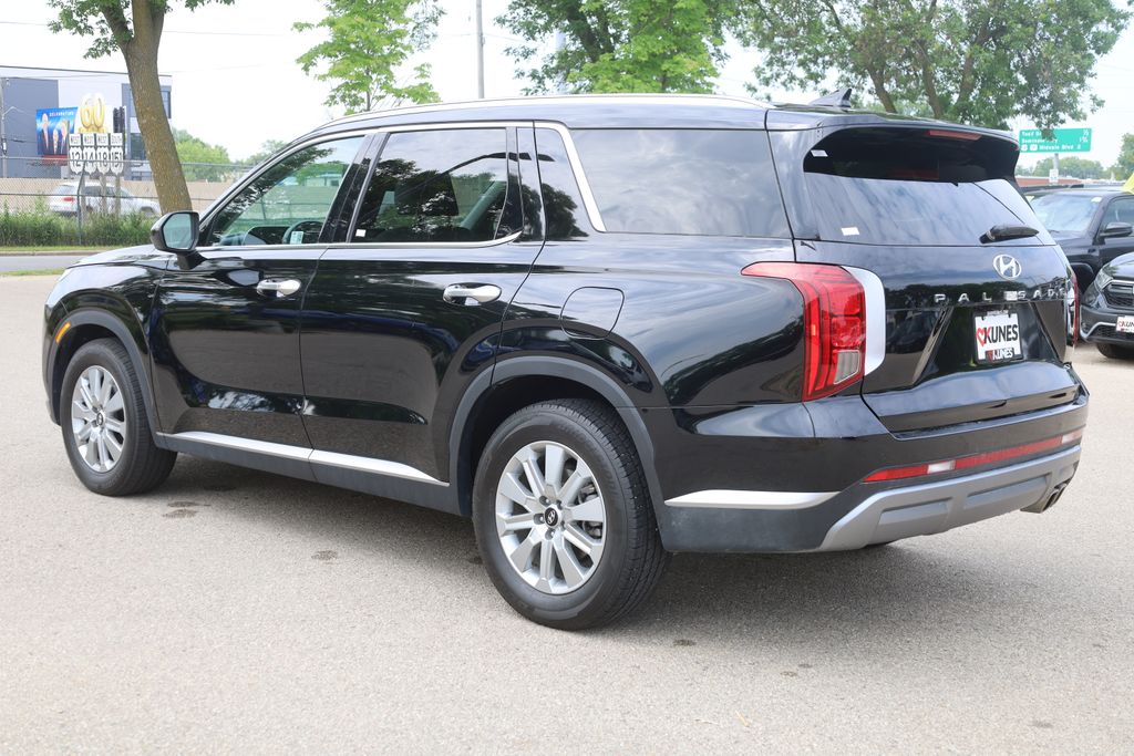 Vehicle image 8 of 59