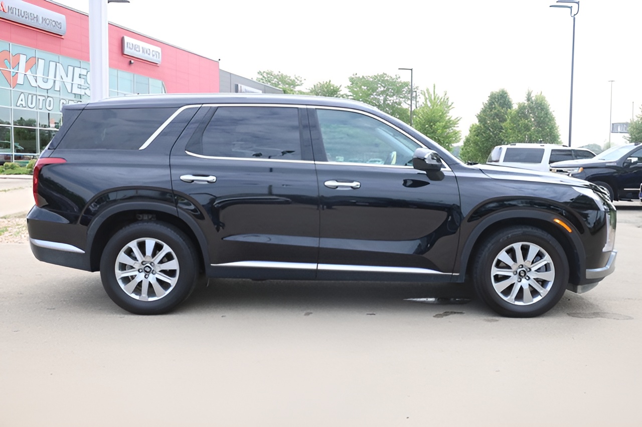 Vehicle image 55 of 59