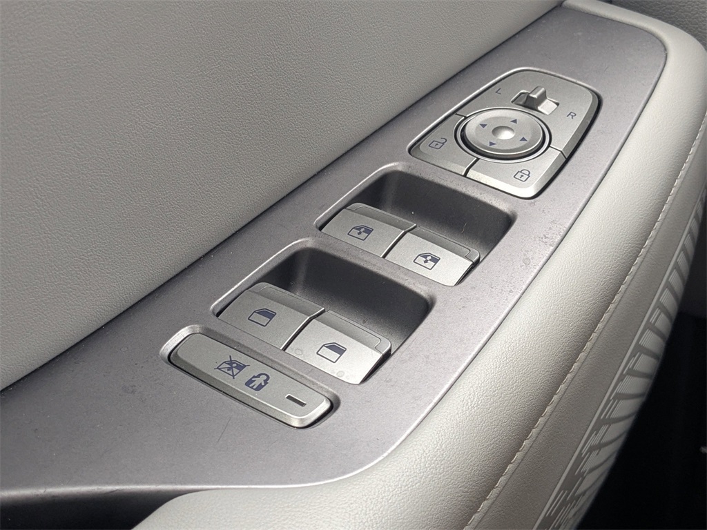 2024 Hyundai Palisade SEL Image 27 of 34