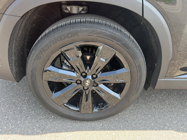 Vehicle image 9 of 27