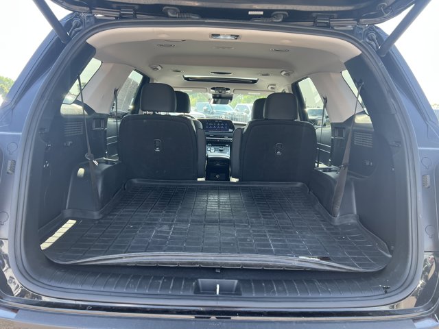 Vehicle image 10 of 27