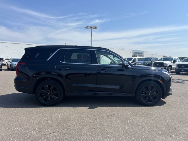 Vehicle image 4 of 27