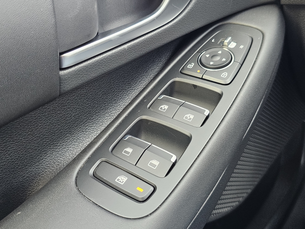 Vehicle image 11 of 11