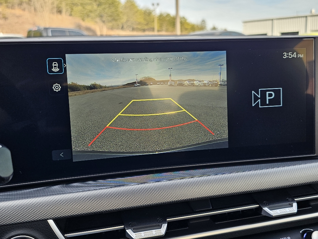 Vehicle image 8 of 11