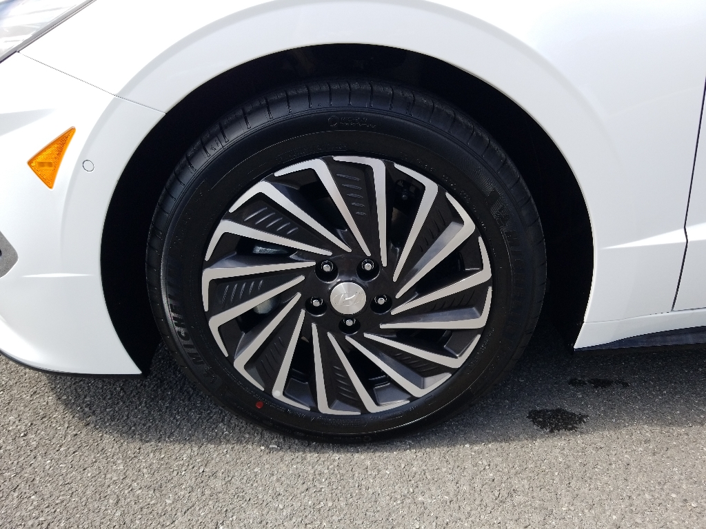 Vehicle image 5 of 11