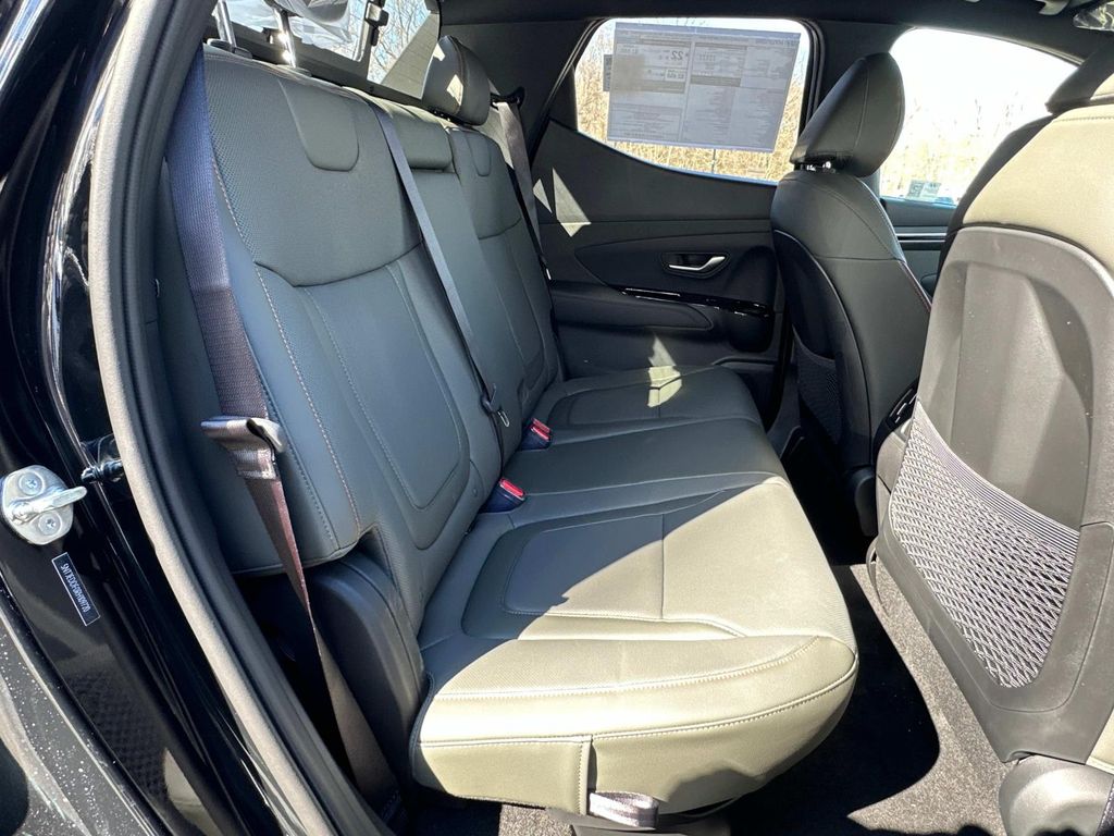 2024 Hyundai Santa Cruz Limited Image 10 of 25