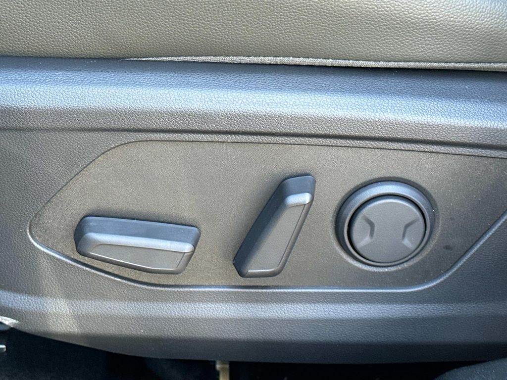 2024 Hyundai Santa Cruz Limited Image 18 of 25