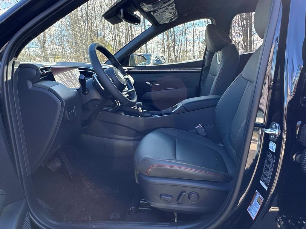 2024 Hyundai Santa Cruz Limited Image 13 of 25