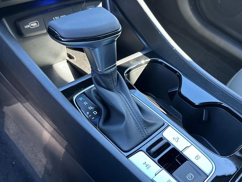 2024 Hyundai Santa Cruz Limited Image 17 of 25