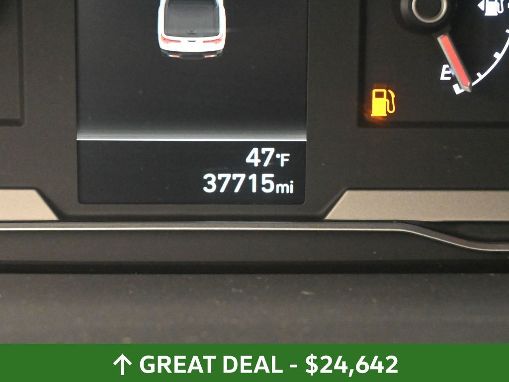 Vehicle image 67 of 75