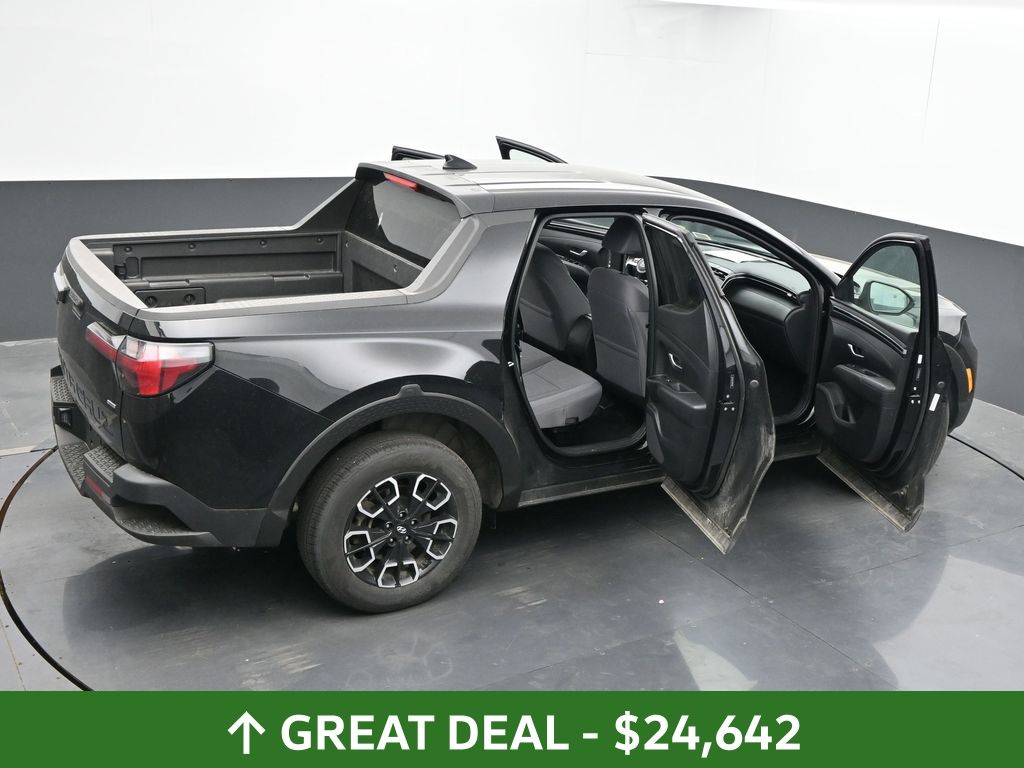 Vehicle image 32 of 75