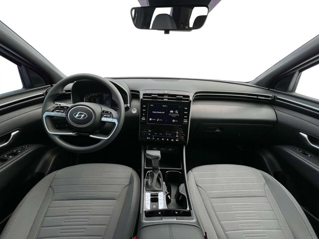 Vehicle image 13 of 19